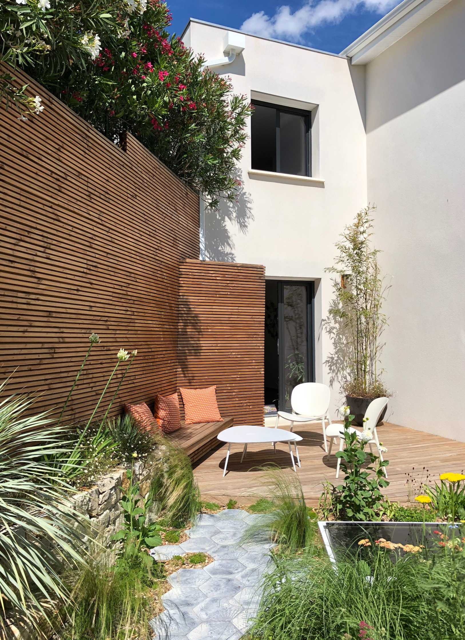 Landscaping in the garden of a townhouse by a landscape architect in Strasbourg