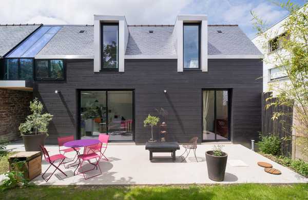 Maison mitoyenne au style contemporain réalisée par un architecte d'intérieur à Strasbourg