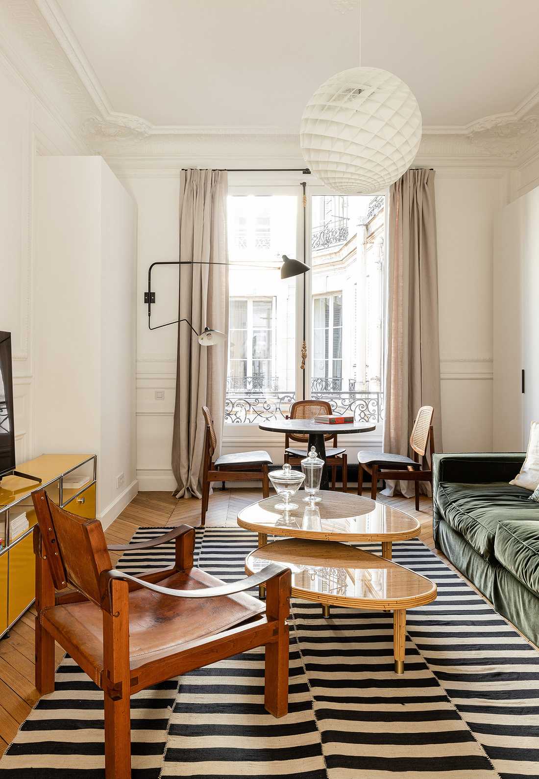 Décoration du salon d'un appartement ancien à Strasbourg