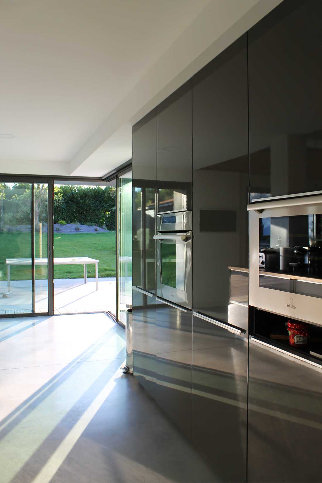 Cuisine aménagée par un architecte d'interieur à Strasbourg