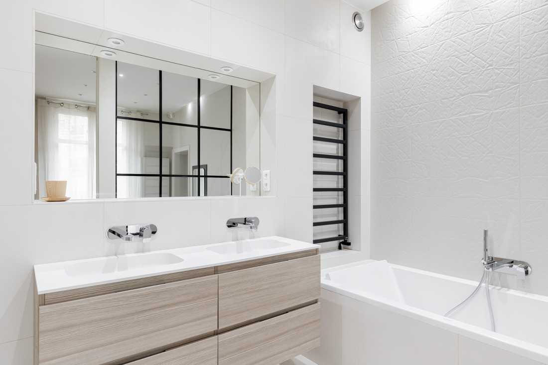 Salle-de-bain dans une suite parentale renovée par un architecte d'intérieur dans le Bas-Rhin