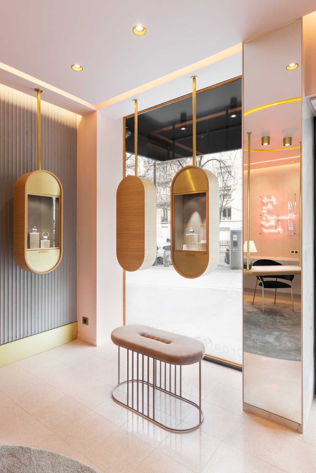 Décoration intérieur d'une bijouterie à Strasbourg