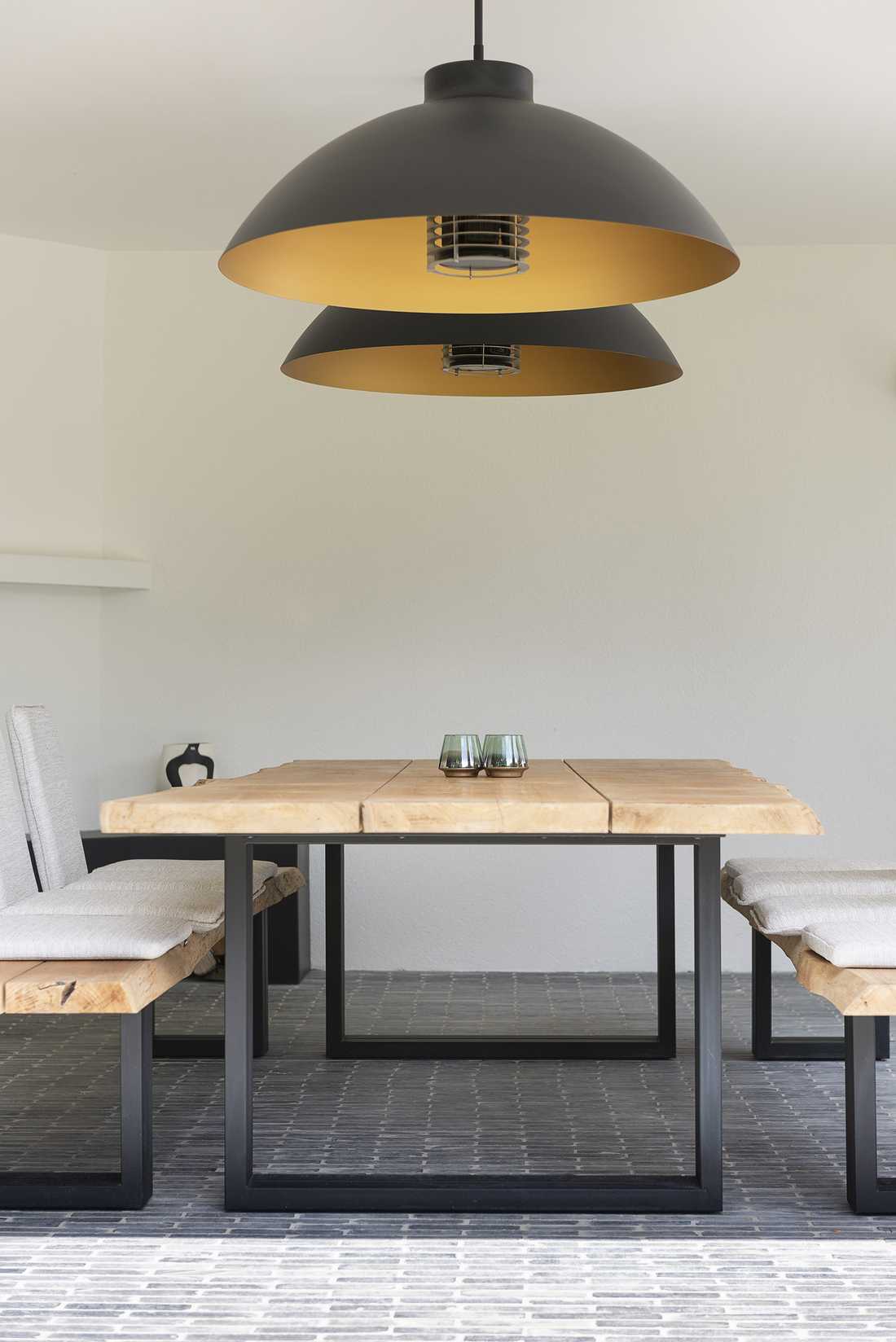 Mobilier de la terrasse couverte de la villa dans le Bas-Rhin