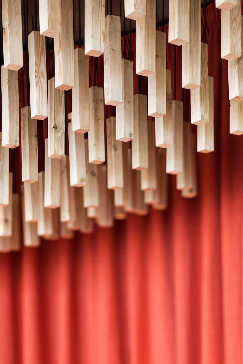 Détail de l'aménagement intérieur d'un restaurant bistronomique